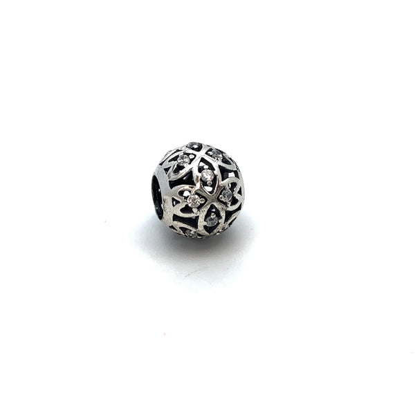 Sparkling Lattice Charm Bead - Stone Heart 